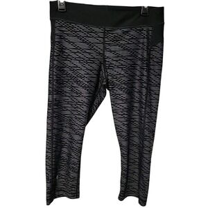 Women's Under Armour Heat Gear Compression Crop‎ Black and Grey Leggings Large